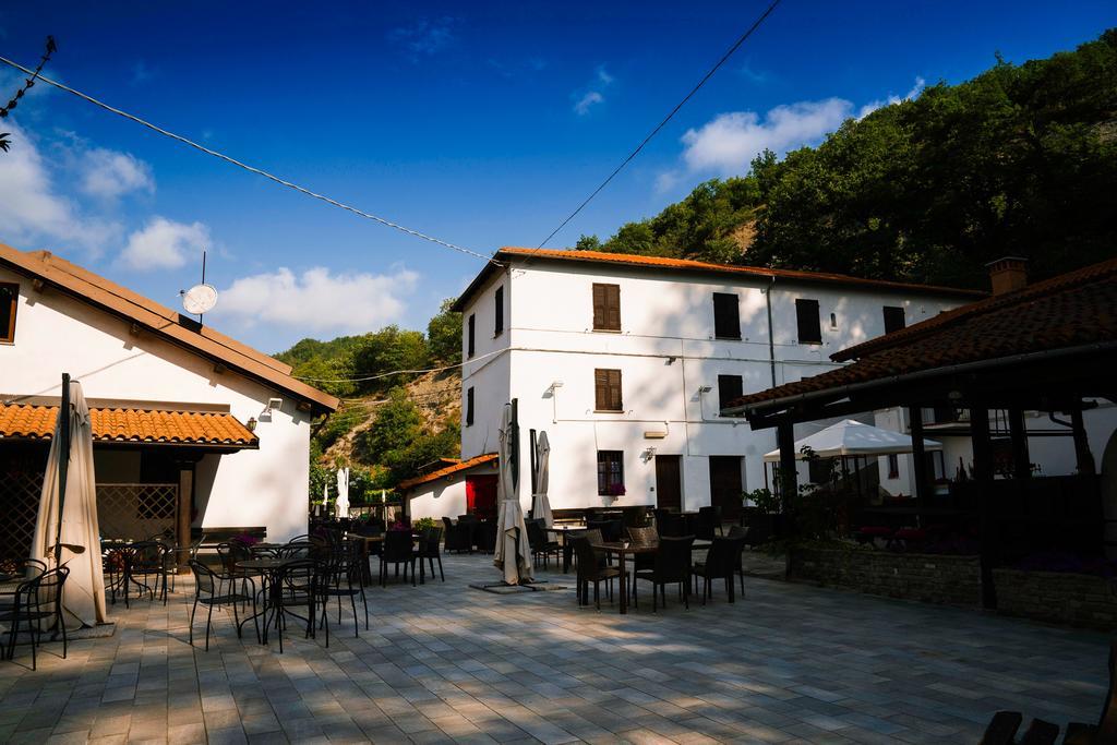 Agriturismo Cascina Del Vai Cairo Montenotte Ngoại thất bức ảnh